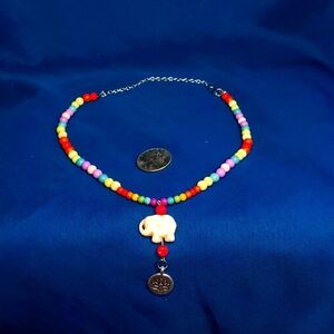 🌟White Elephant rainbow necklace🌟